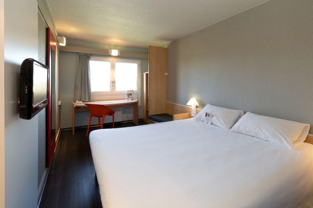 Hotel Ibis Saint Dizier Esterno foto