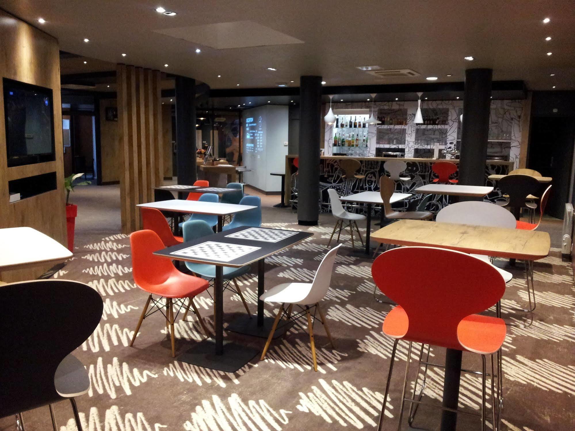 Hotel Ibis Saint Dizier Esterno foto