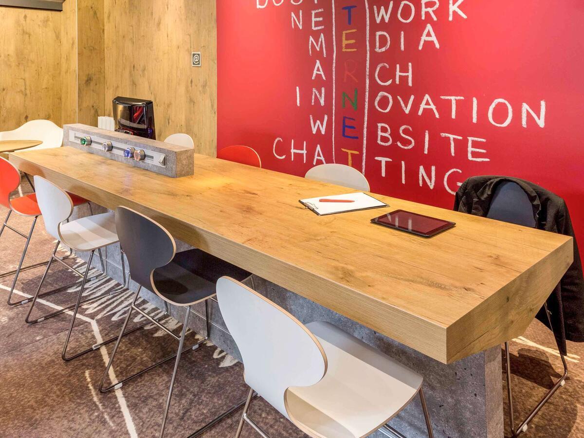 Hotel Ibis Saint Dizier Esterno foto
